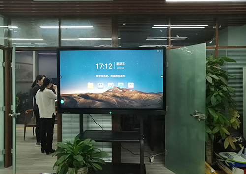 智能會議平板疫情期間助力遠程會議的優勢有哪些